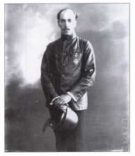 И.Сикорский с орденом св. Владимира IV степени И.Сикорский с орденом св. Владимира IV степени