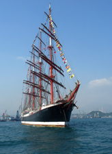 Учебное парусное судно — четырехмачтовый барк «Седов»