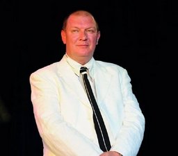Президент международного культурно-просветительского союза «Русский клуб» в Тбилиси, директор театра им. А.С. Грибоедова Николай Свентицкий Президент международного культурно-просветительского союза «Русский клуб» в Тбилиси, директор театра им. А.С. Грибоедова Николай Свентицкий