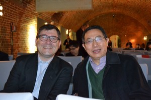 Профессора Г.Тиханов (Лондон) и Жу Чао (Пекин).