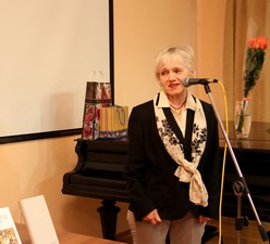 журналист, писатель Татьяна Пономарева