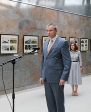 Открывает выставку директор музея Д.Г.Шляхтин