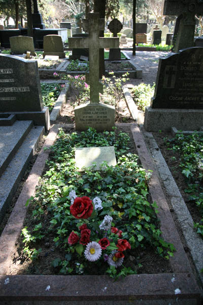Могила Е.Месснера на Британском кладбище. Буэнос-Айрес